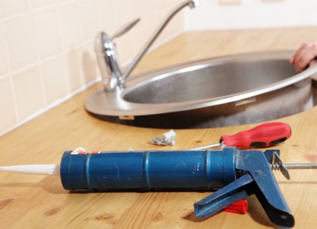 how to install a kitchen sink