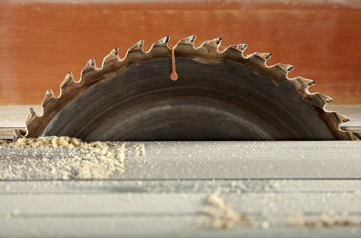 How to Use a Saw - Sharp Saw Blade