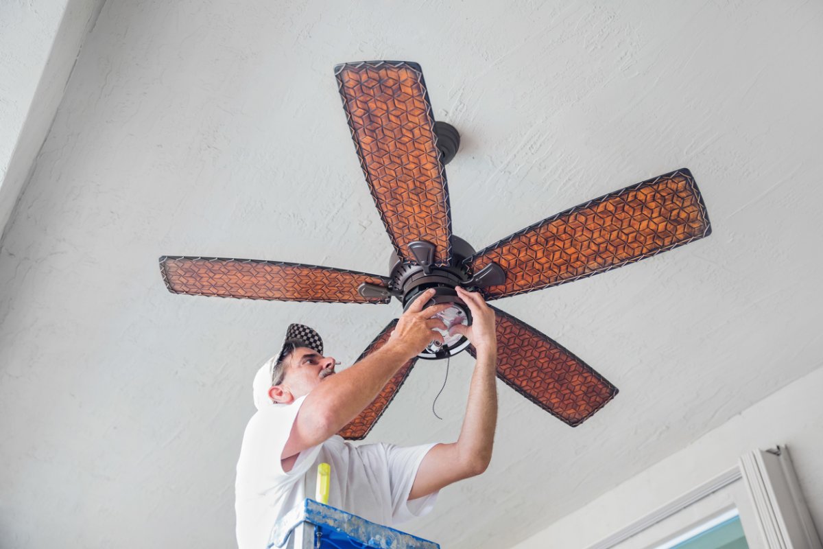 how to install a ceiling fan