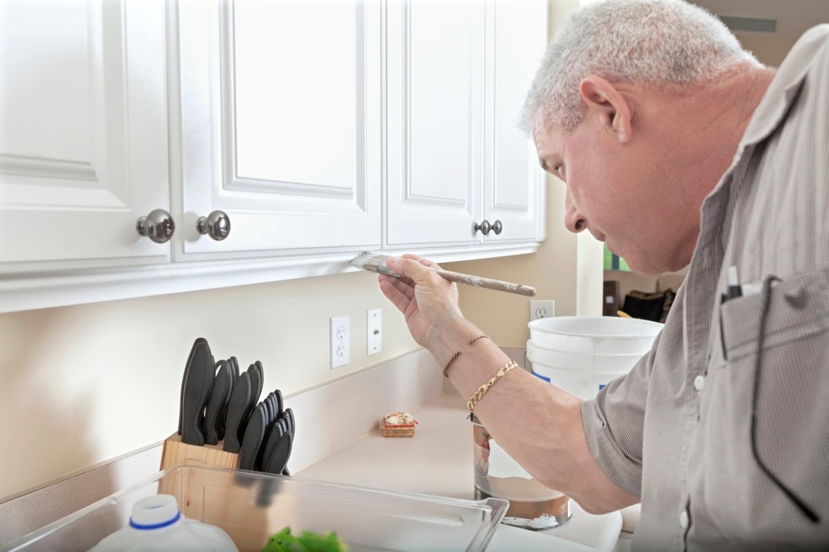 how to refinish cabinets