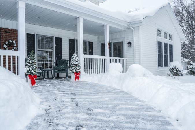 Driveway Salt vs. Sand to Prevent Slips on Ice