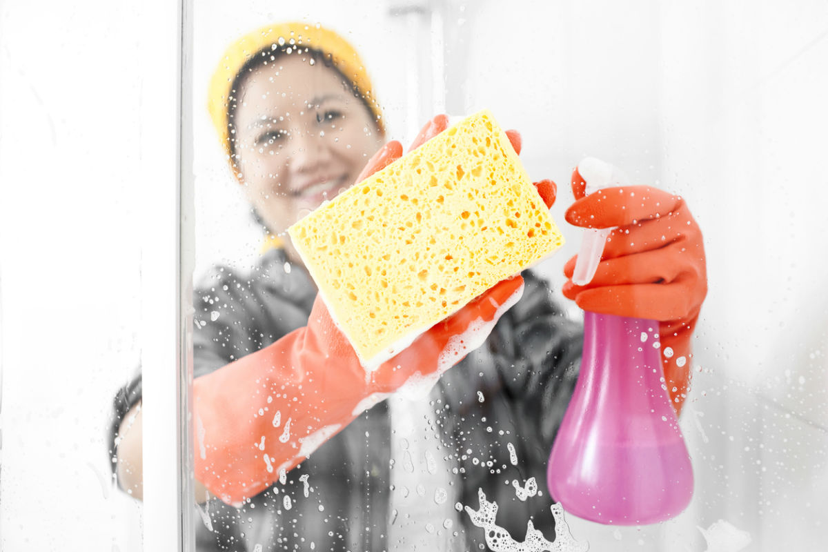 How to Clean Shower Doors