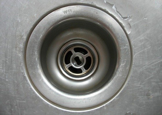 The Dos and Don’ts of Clearing a Clogged Sink