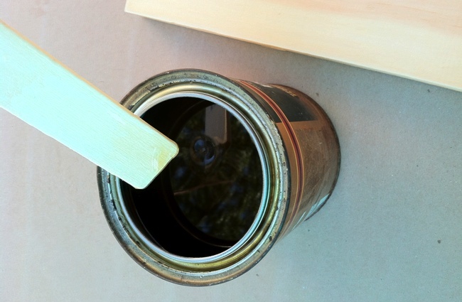 How to Varnish Wood - Stirring