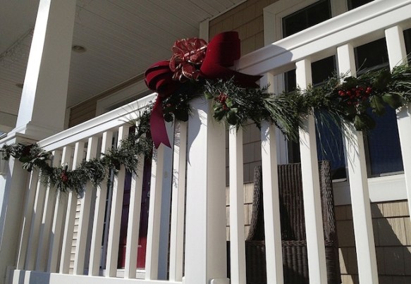 How to Make Garland - Bob Vila