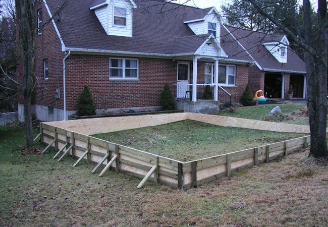 Backyard Ice Rink - Frame