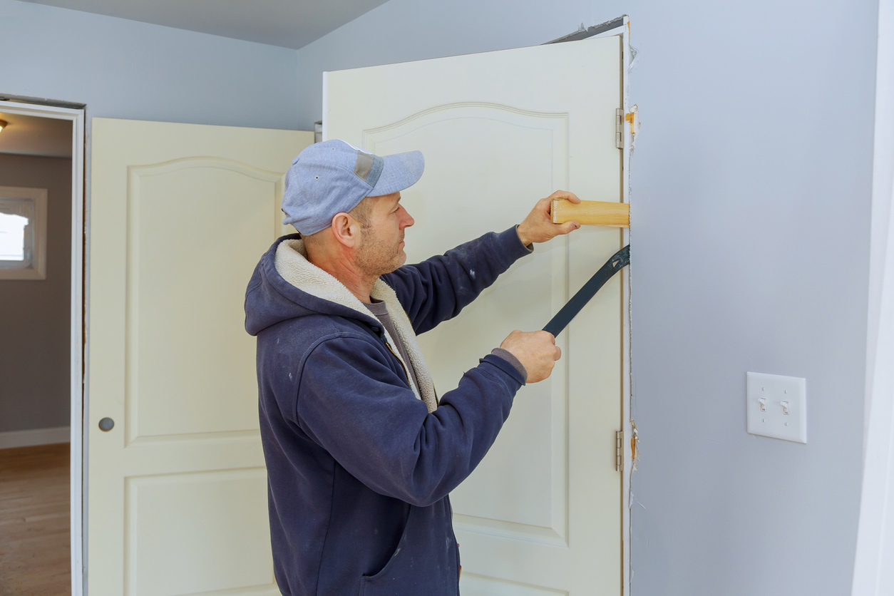 how to paint an interior door