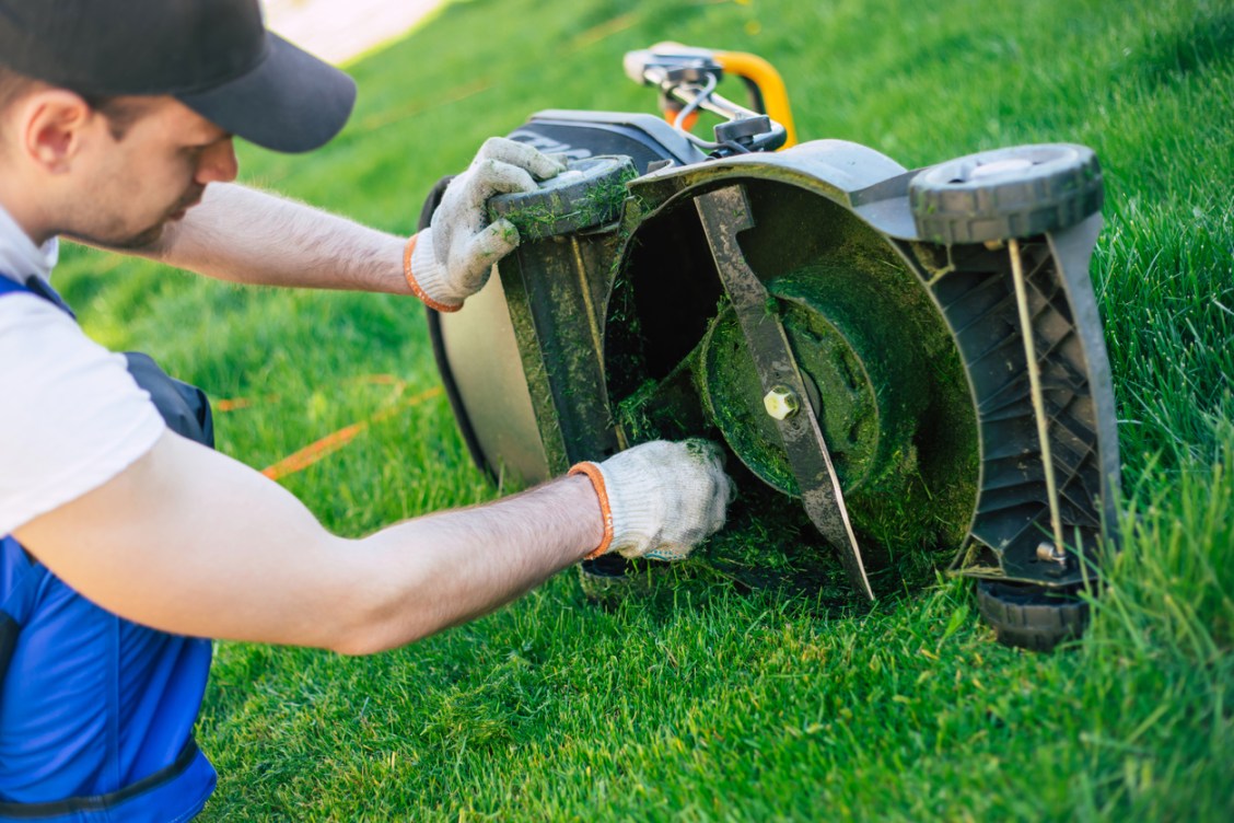 How to Start a Lawn Mower + Troubleshooting Common Issues - Bob Vila