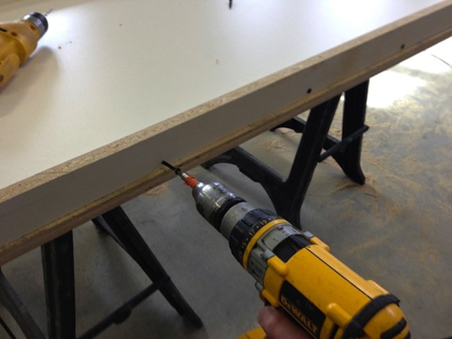 Assemble DIY Concrete Table