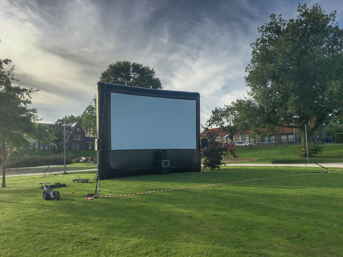 diy outdoor projector screen