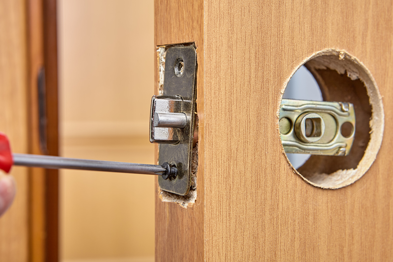 how to install a deadbolt