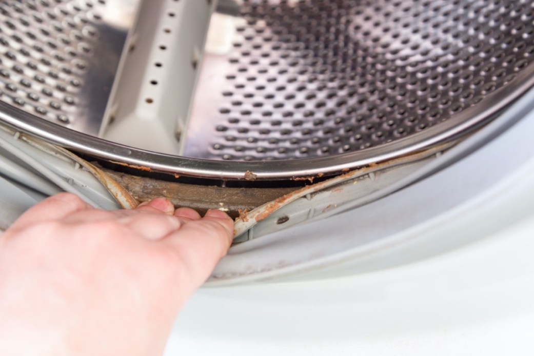 How to Clean a Washing Machine - Advice From Bob Vila