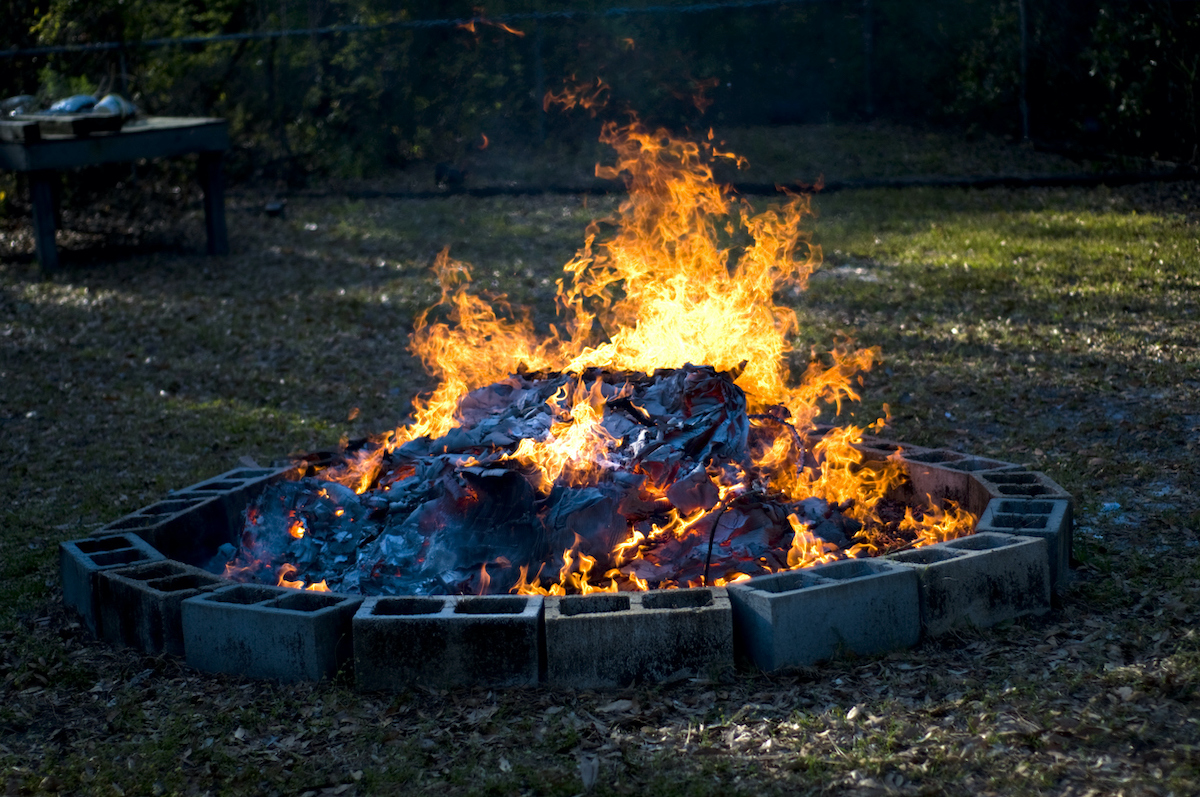 cinder block fire pit