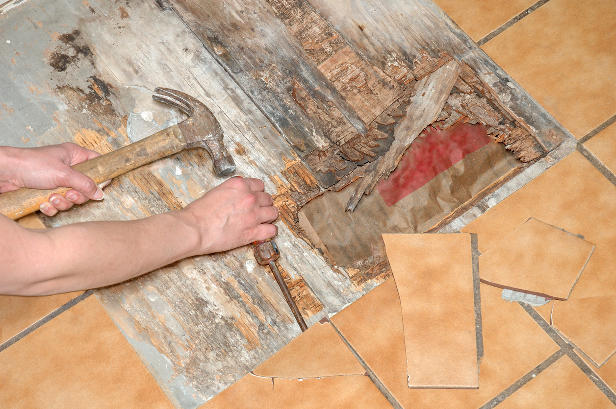 how to remove tile