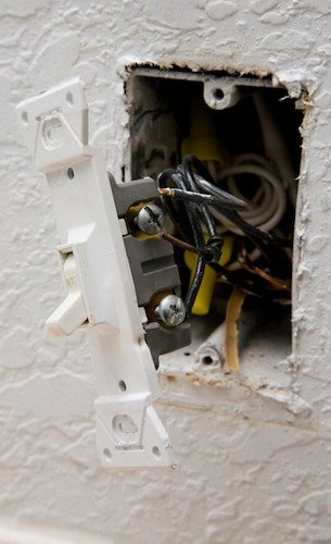 How to Replace a Light Switch - Bob Vila