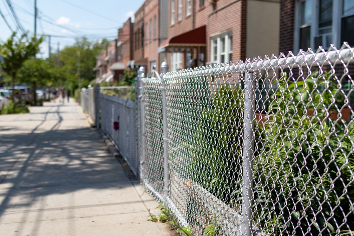 fencing materials - chain link fence