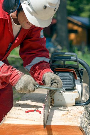 “how to sharpen a chainsaw