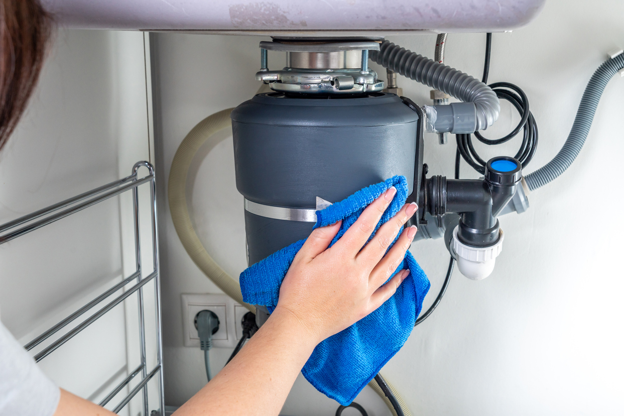 Garbage Disposal under the sink, waste chopper concept