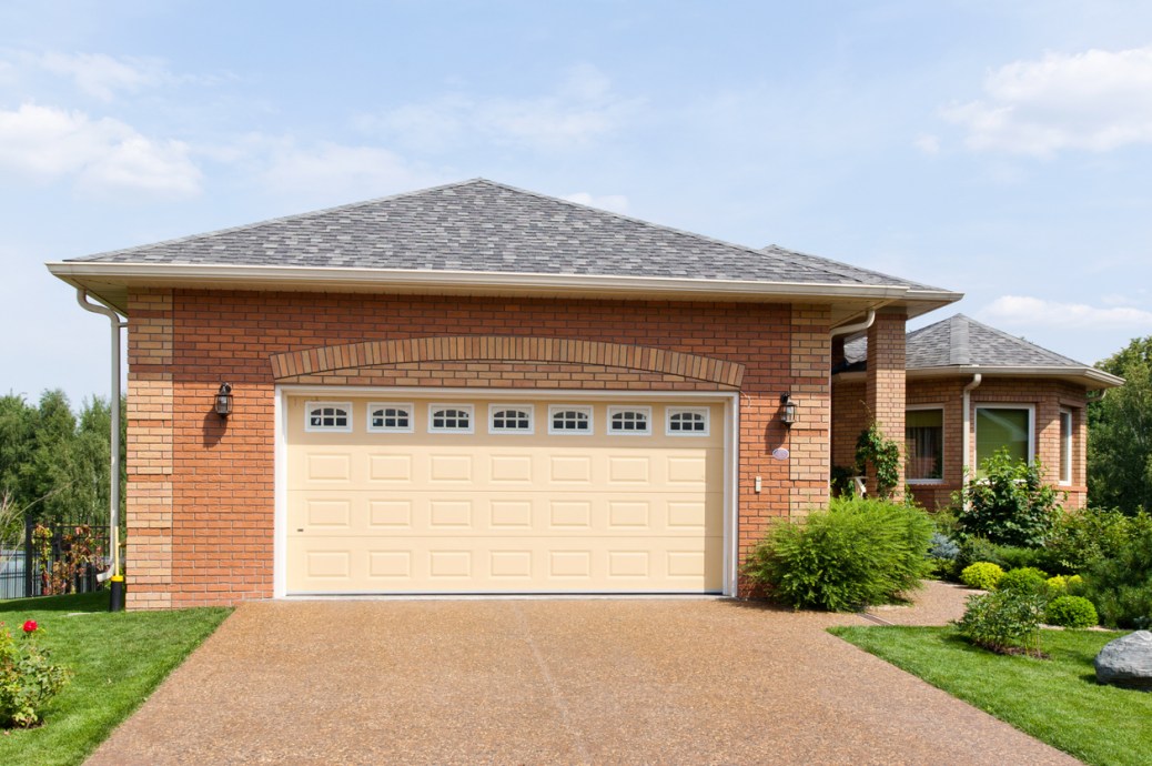 Best Driveway Cleaning Techniques: How To Remove Oil Stains, Tire Marks ...