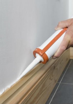 How to Caulk Baseboards - Bob Vila