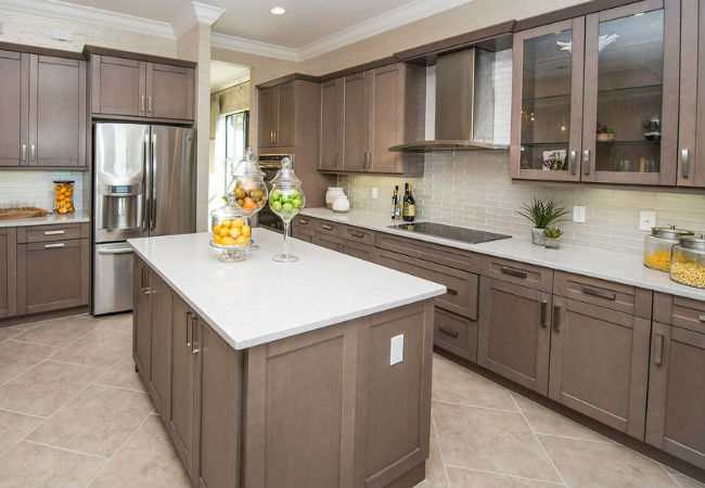 Granite vs Quartz - Why Homeowners Love Quartz Countertops