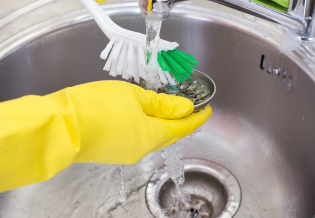 How to Freshen a Stinky Sink