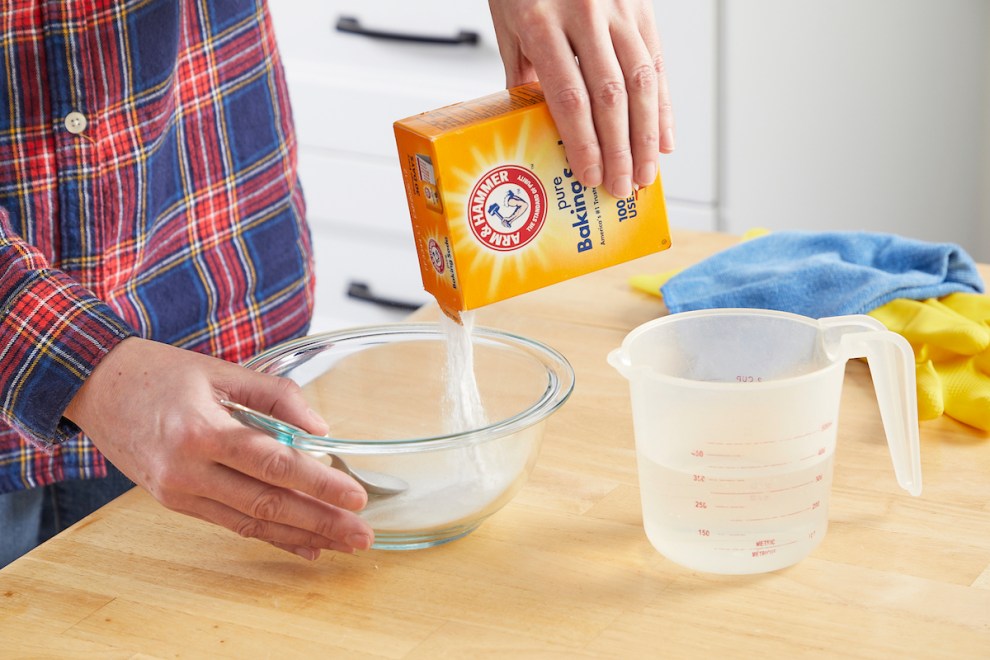 How to Remove Grease from Kitchen Cabinets