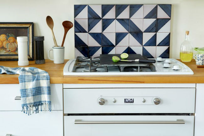 DIY a Small Removable Backsplash with Real Tile