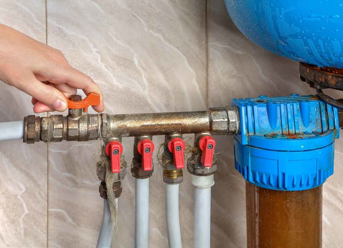 5 Do-it-Yourself Plumbing Hacks