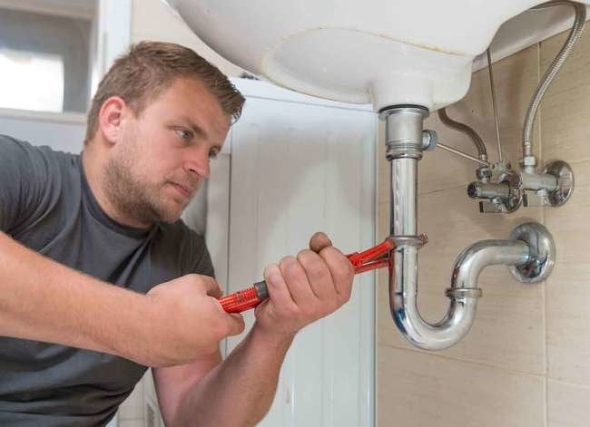 5 Do-it-Yourself Plumbing Hacks