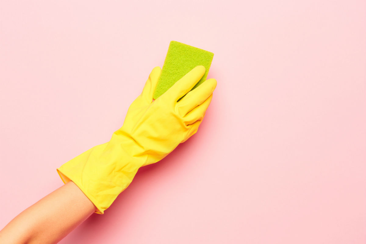 How to Clean Wallpaper