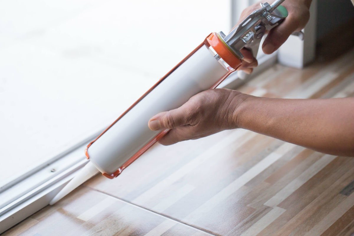 How Long Does Caulk Take to Dry 8 Curing Factors Solved