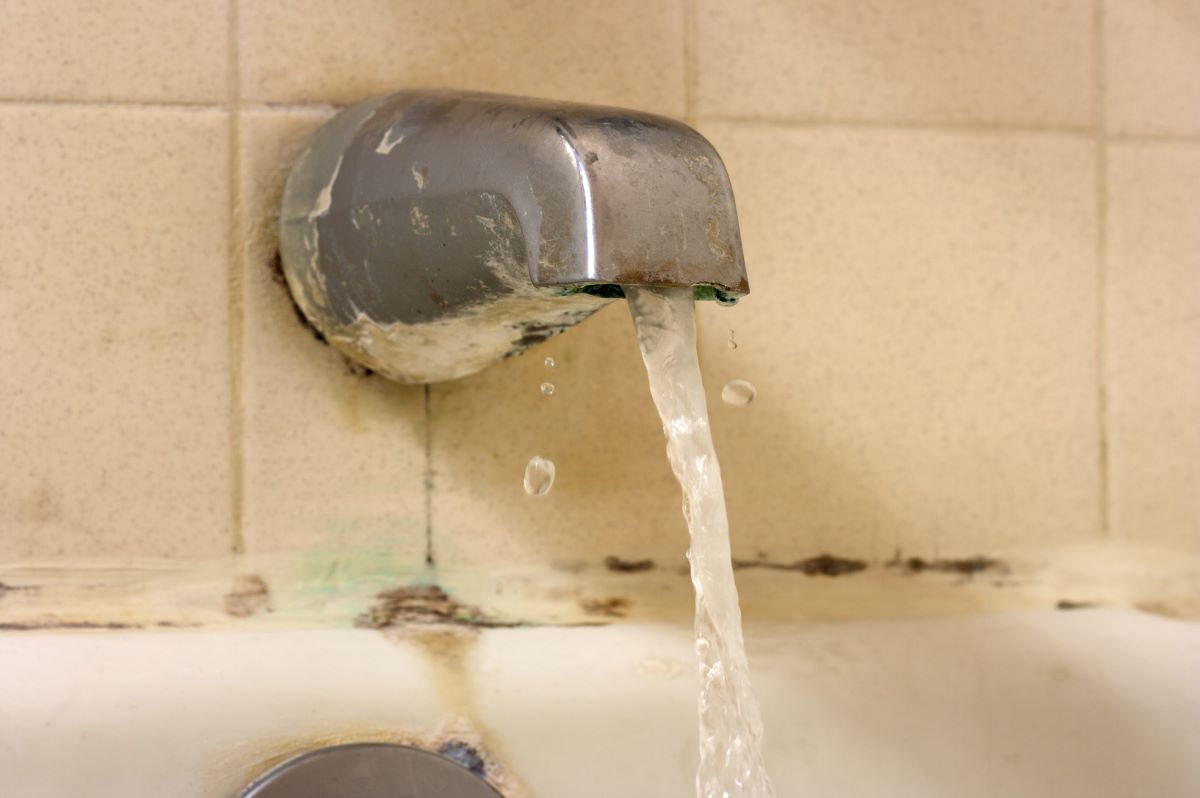 15 Annoying Problems Hard Water Can Cause Around the Home