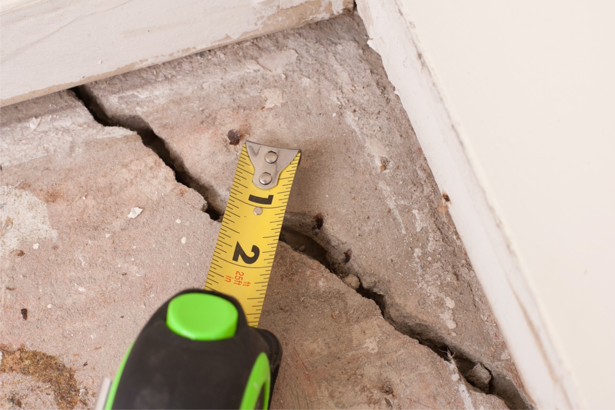 foundation crack repair