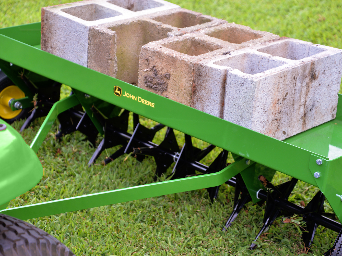 The Best Lawn Aerator Options