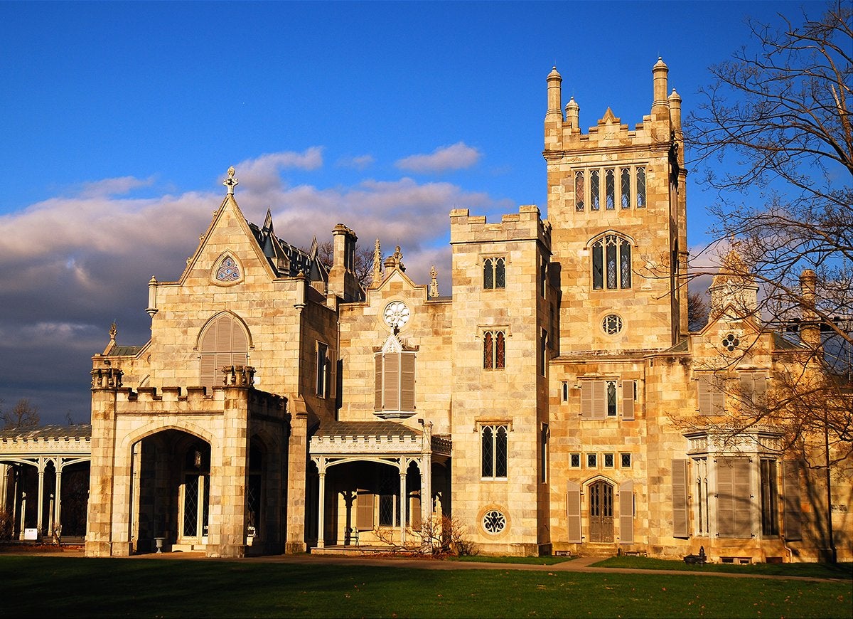 tours of old mansions