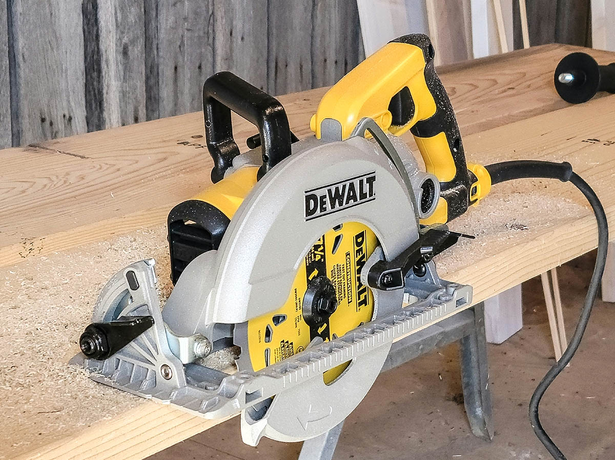 The Best Circular Saw Option Dewalt Worm Drive