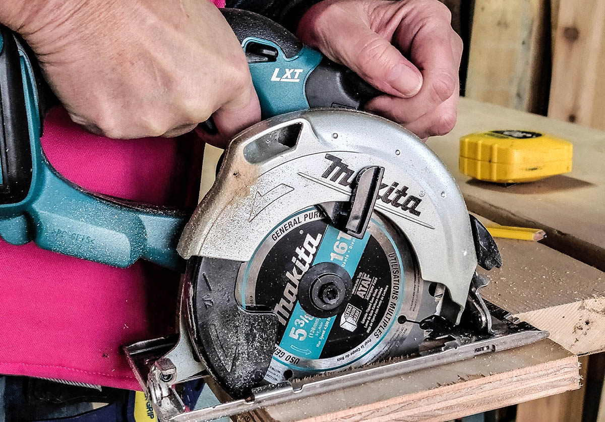 The Best Circular Saw Option Makita Compact-2