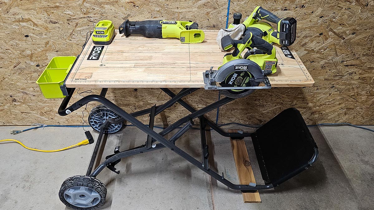 The Best Workbench Ryobi with tools