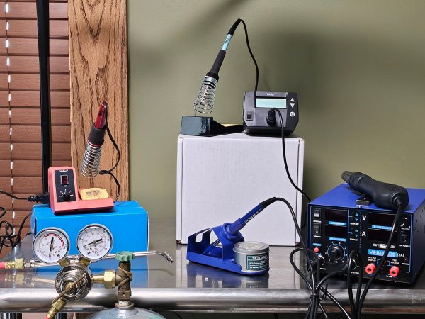 All soldering stations