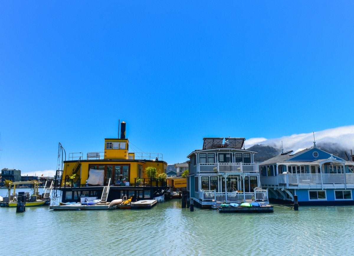 house yacht living