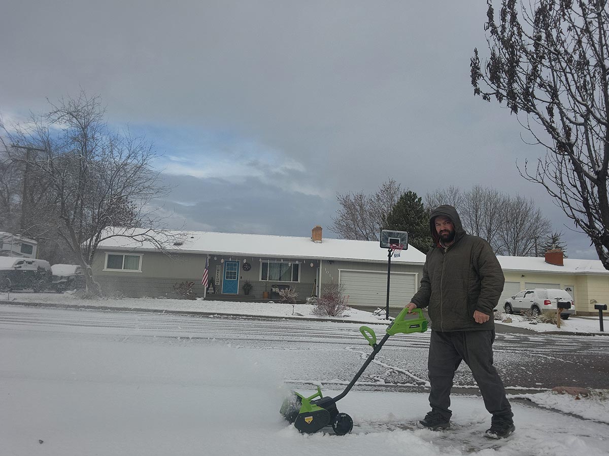 The Best Electric Snow Shovel Option