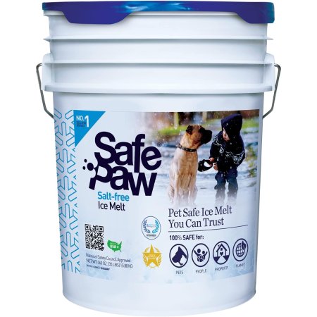  A 5-gallon bucket of Safe Paw Pet-Safe Salt-Free Nontoxic Ice Melt on a white background.