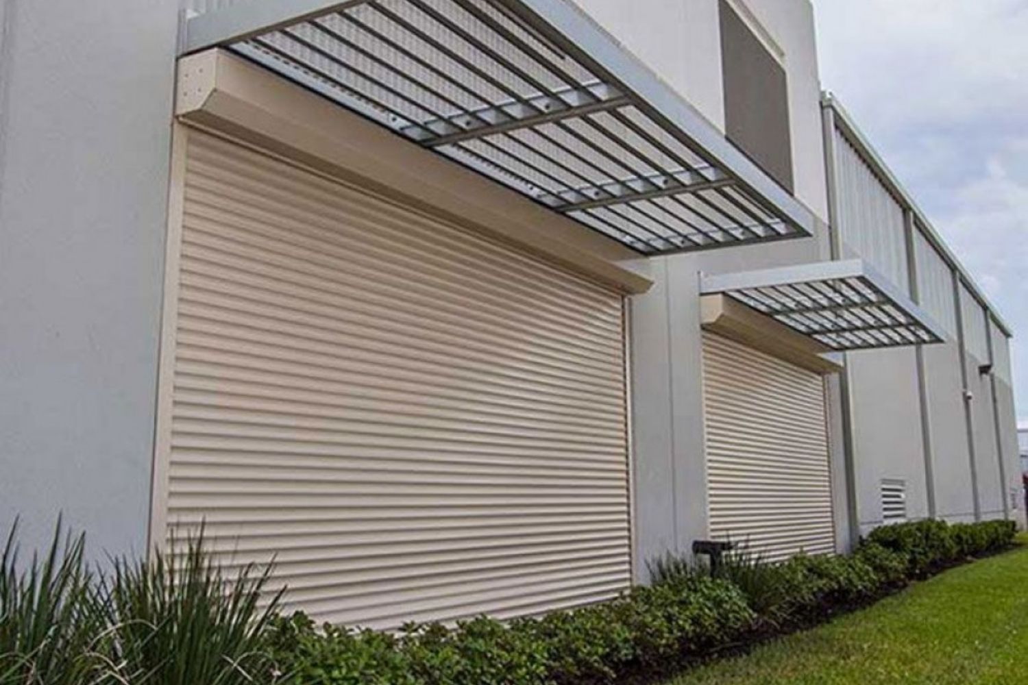 The Best Hurricane Shutters Options