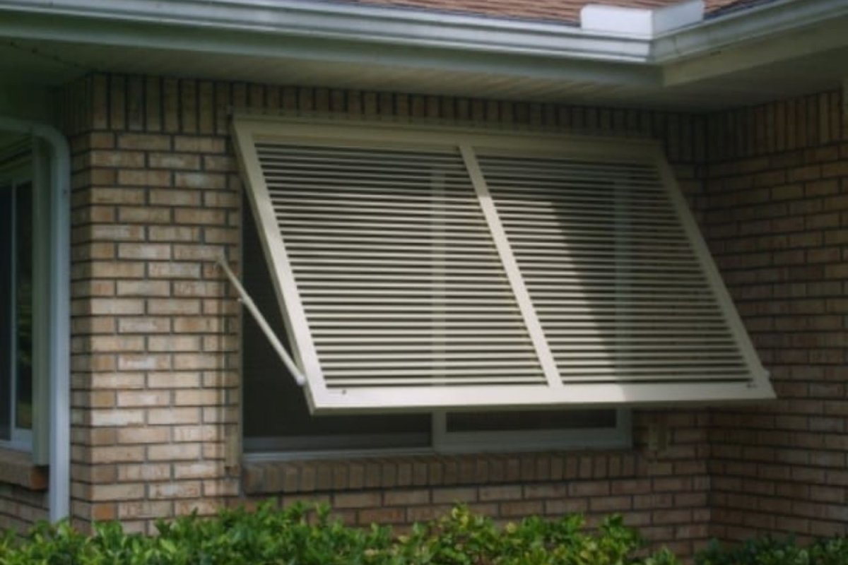 The Best Hurricane Shutters Options