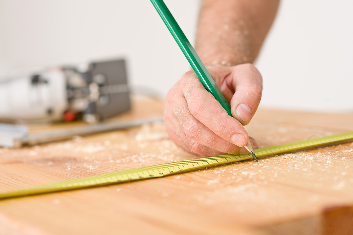 How to Make a Carpenter Bee Trap Cut Your Piece of Lumber