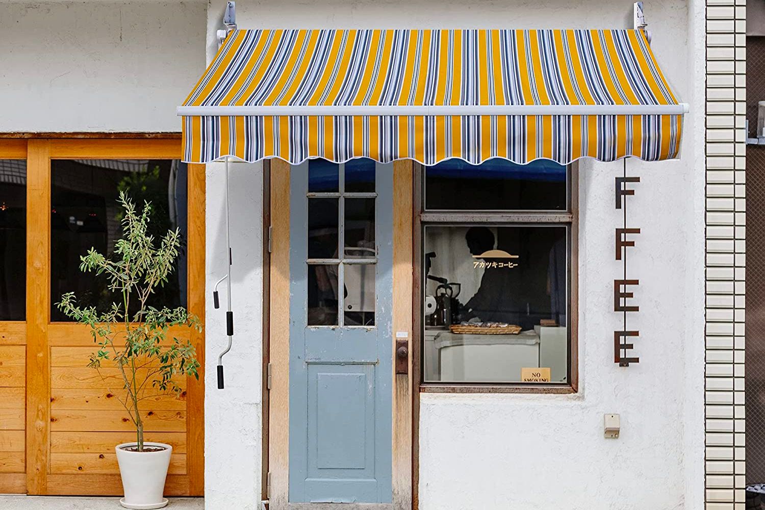 The Best Retractable Awnings Of 2023 - Top Picks From Bob Vila