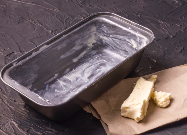 glass, metal, or ceramic bakeware