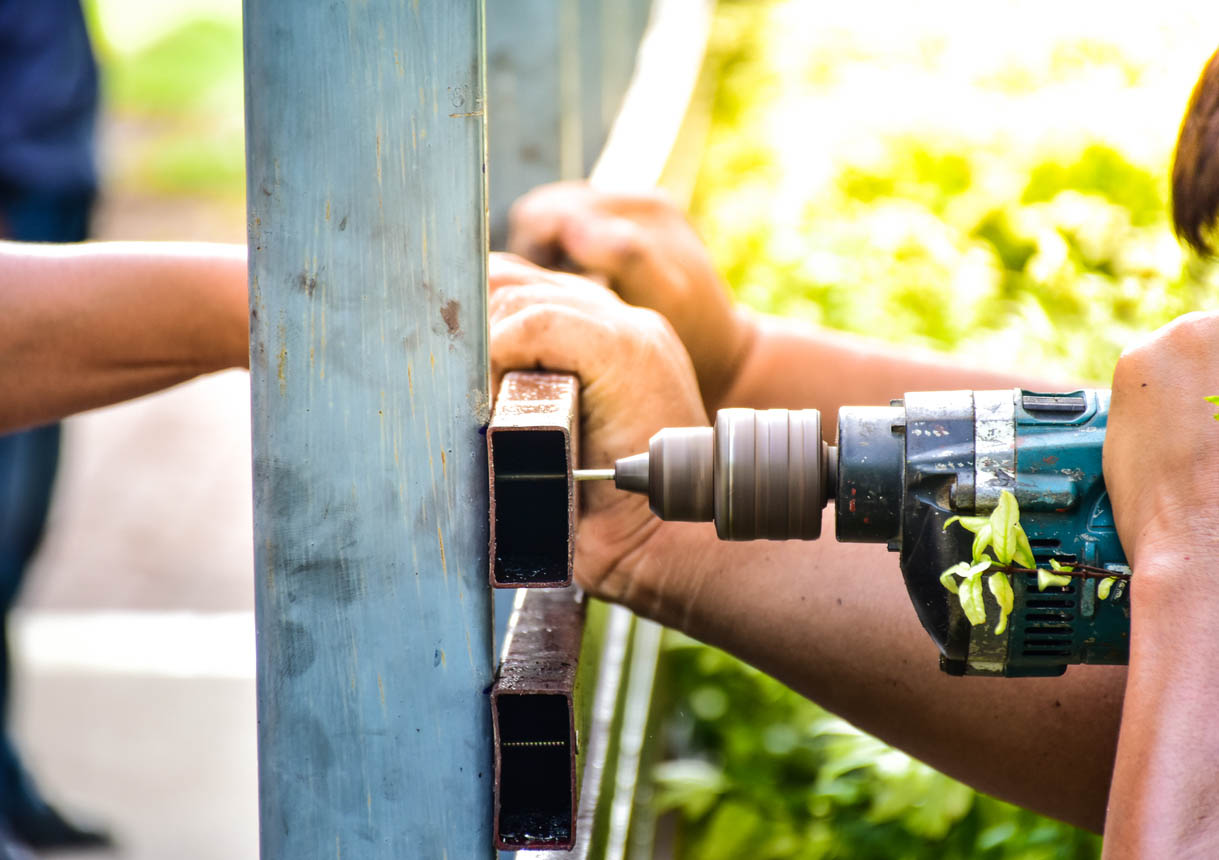 How to Fix a Leaning Fence Replace Any Old Rails