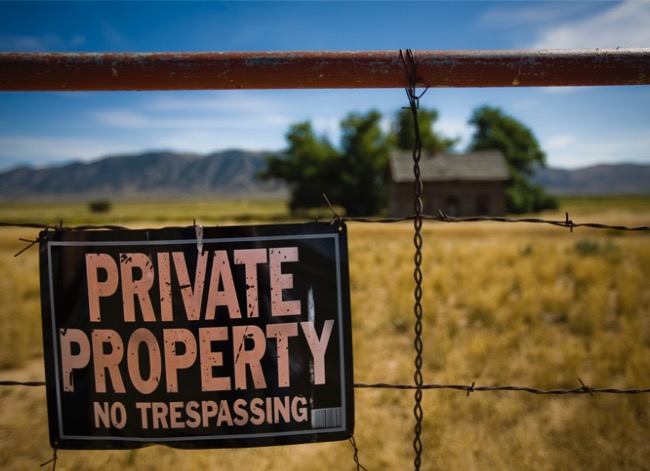 purple fence meaning private property